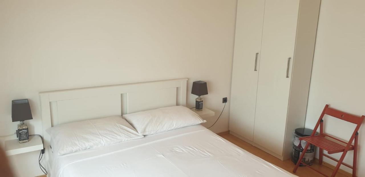 קרק Apartments And Rooms Ivana מראה חיצוני תמונה