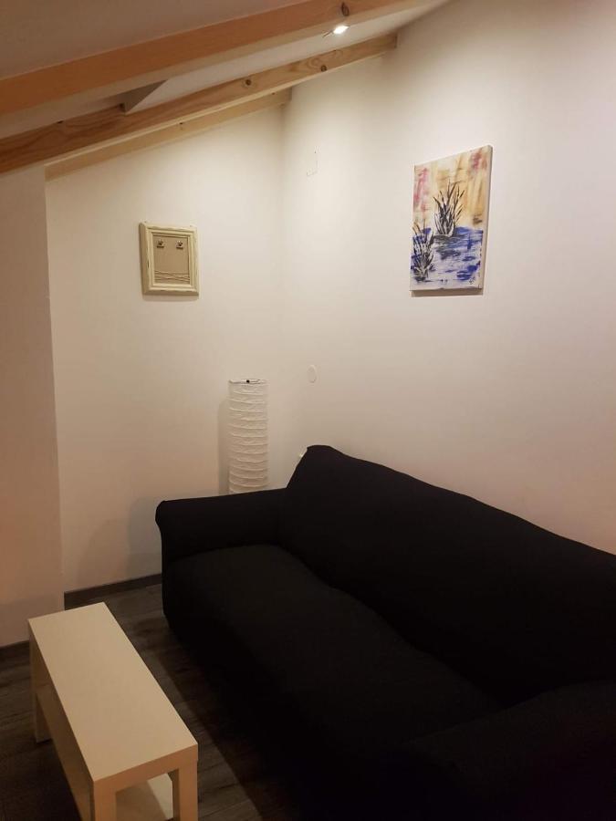 קרק Apartments And Rooms Ivana מראה חיצוני תמונה